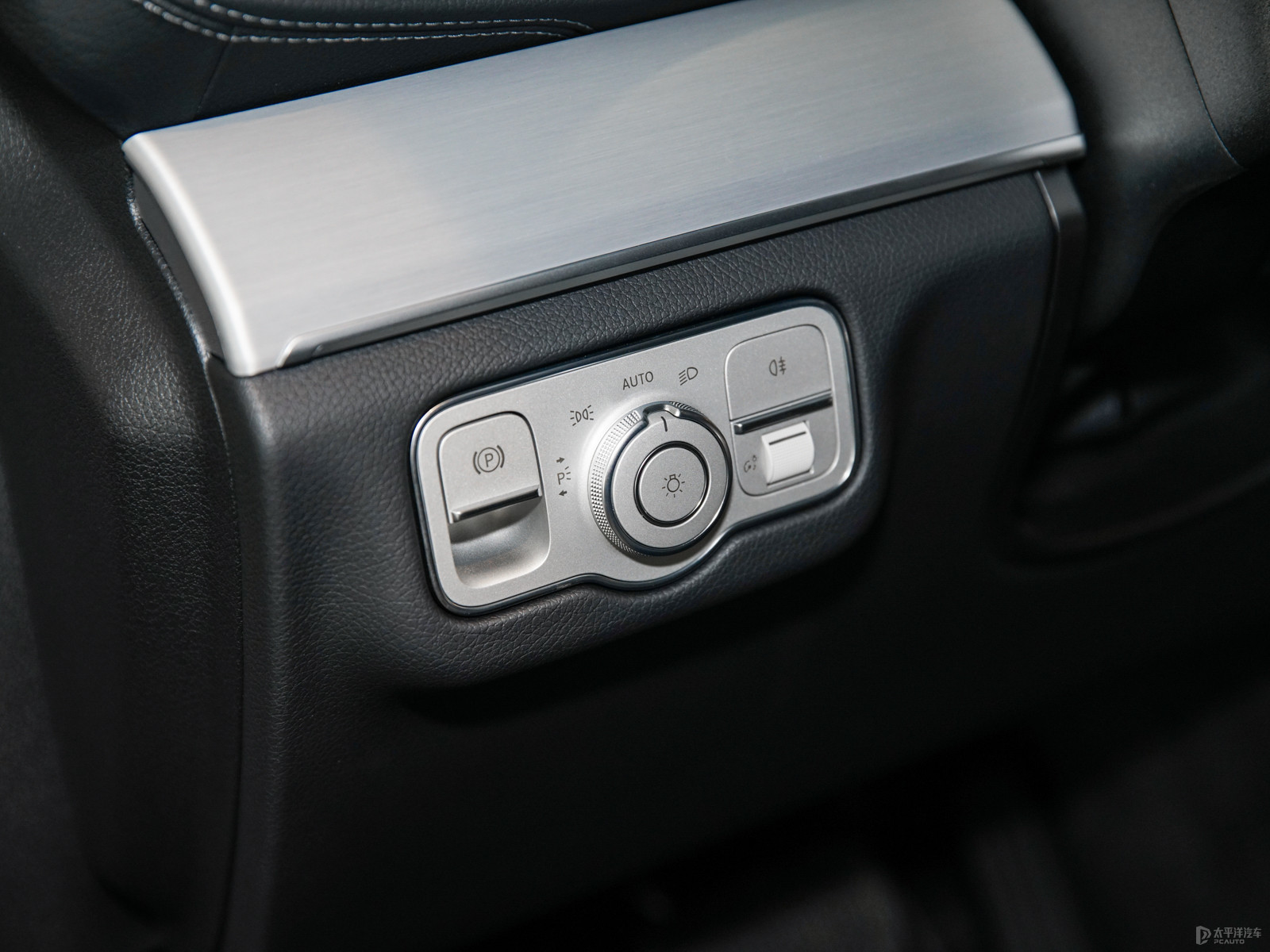 奔馳GLE 轎跑SUV 新能源 2021款 GLE 350e 4MATIC內飾